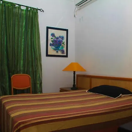 A Ponte - Saldanha Gæstehus Lisboa